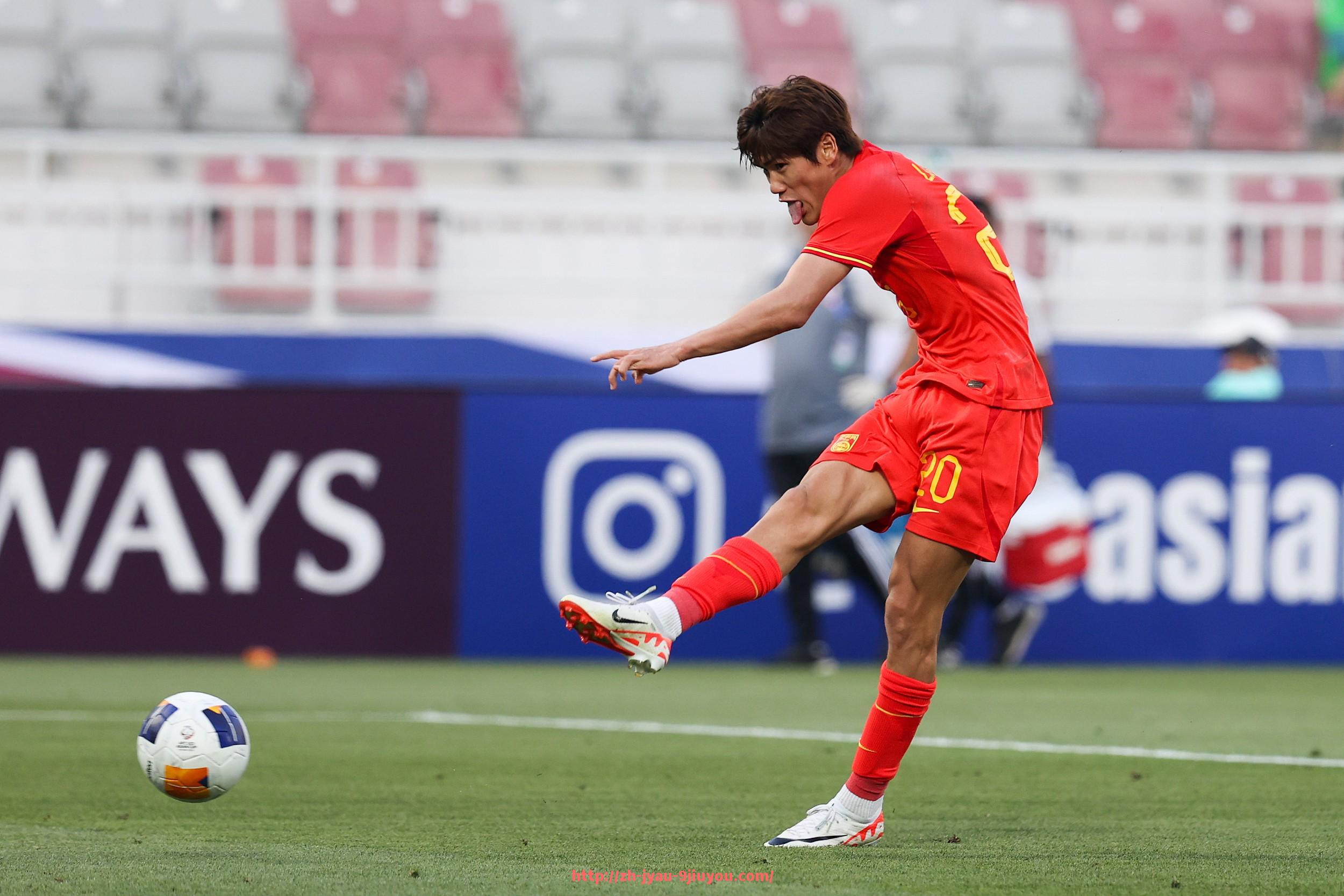 jiuyou九游娱乐-法甲外援表现评估及其对球队的贡献分析