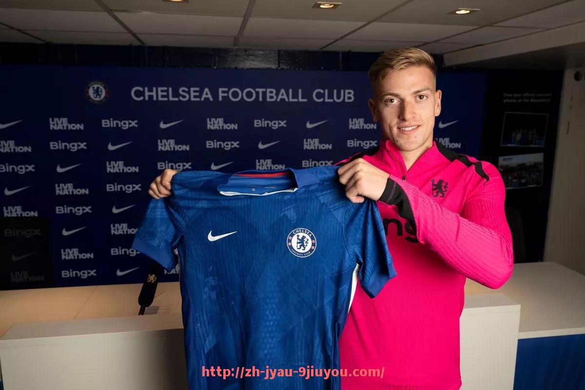 jiuyou九游娱乐-实况足球系列中如何体验中超联赛（PES版）玩法指南