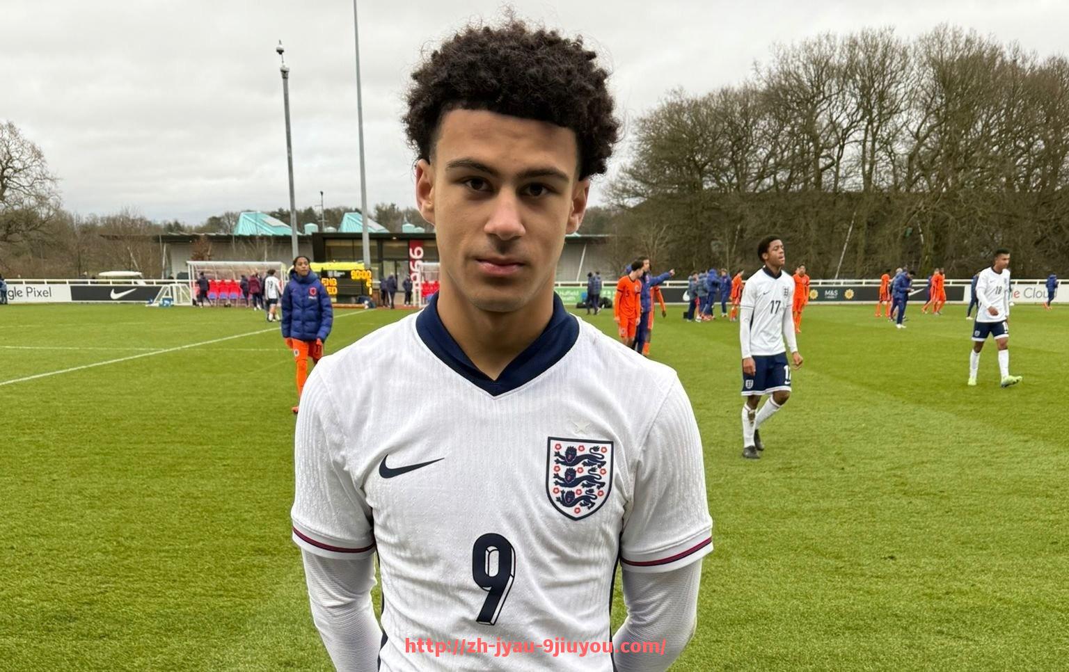 jiuyou九游娱乐-法甲决赛夜精彩瞬间及夺冠球队赛后分析